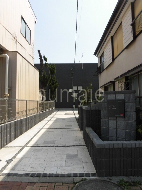 リブリ・シャドゥールのエントランス|入り口部分です！！