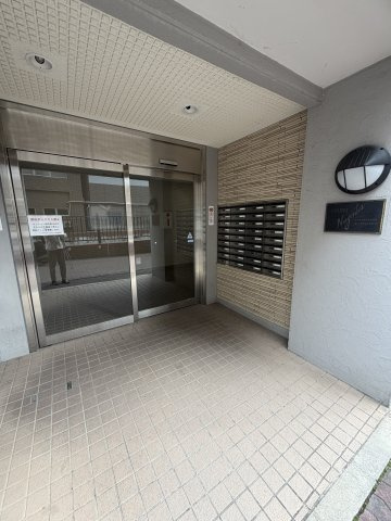 カサベラセントラルプラザ長田のエントランス