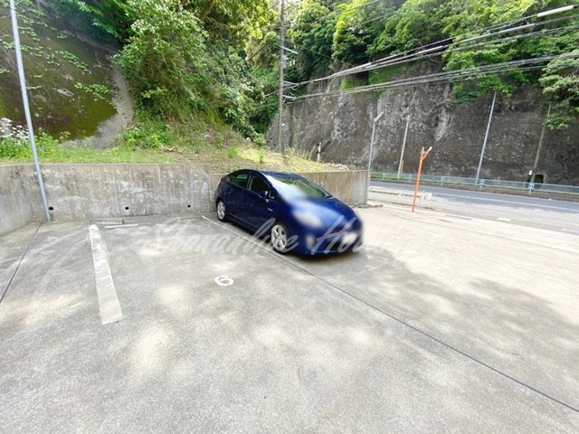 グリーンフォレストのその他共用部分|駐車場あり