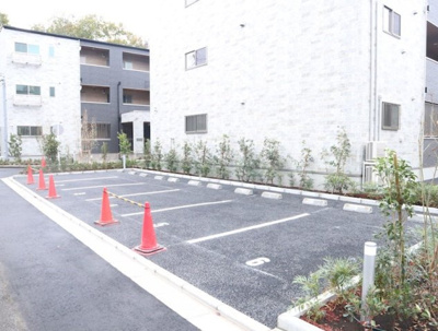 【駐車場】 | ヴァン・ヴェール鷹の台