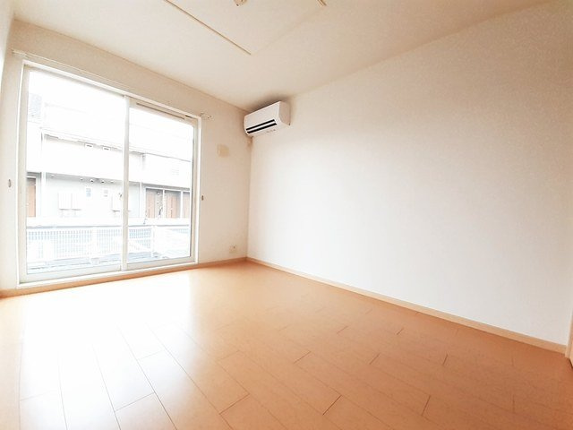 ビッグ　シャトーＡの居間・リビング