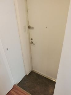 【玄関】 | NEXUSワセダ | 明るい玄関です