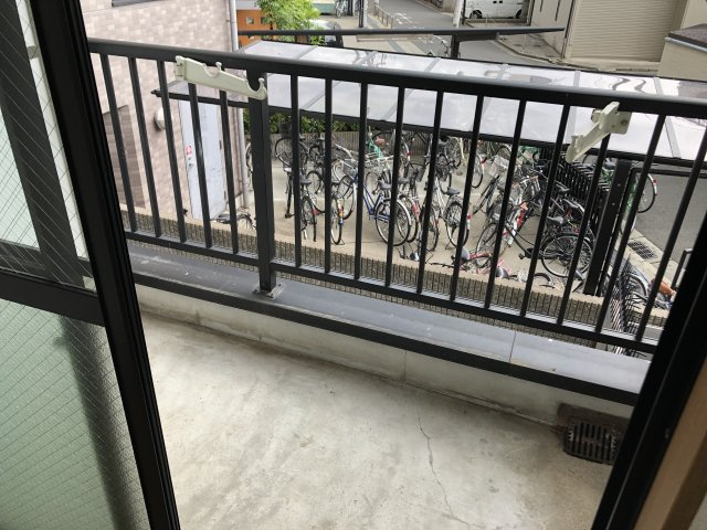 ビラ菱屋西のバルコニー