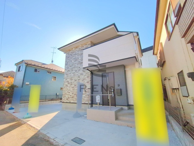 【外観】 | 西東京市北町３丁目　新築戸建て | 落ち着いた街並みに調和するシックな配色の外観デザイン
