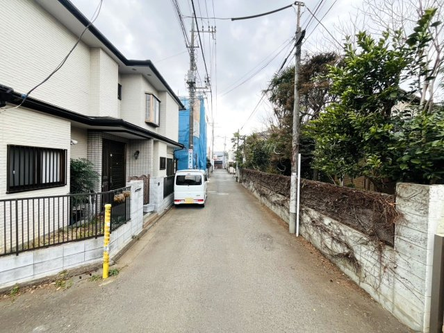 【前面道路含む現地写真】 | 西東京市ひばりが丘北4丁目　売地　２区画 | 駅チカながら近隣は閑静な住宅地、穏やかに暮らせる環境です