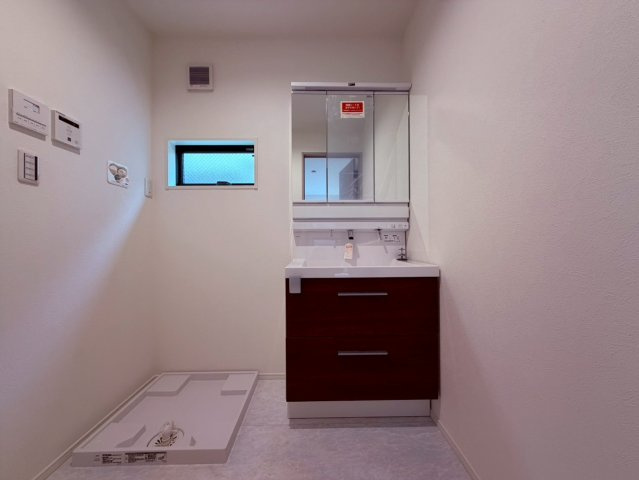 【収納】 | 練馬区南大泉５丁目　新築戸建て | （建築中）全居室に収納を確保、居住空間を有効活用できます