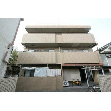 ロータリービルド西宮の外観