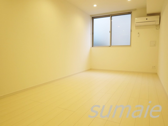 リブリ・王子神谷テラスの居間・リビング|フローリング仕様の洋室です☆