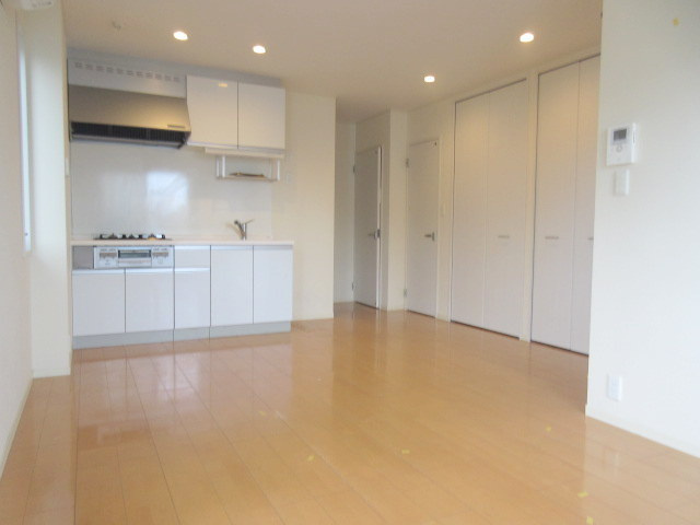 アローシックス２の居間・リビング|★ＬＤＫ１１．３帖★