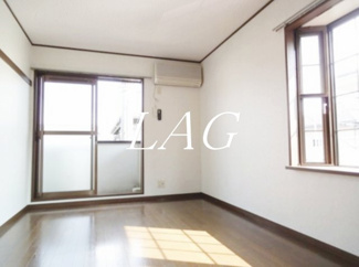 【居間・リビング】 | ネオファミーユ橋本 | 洋室のお部屋です。