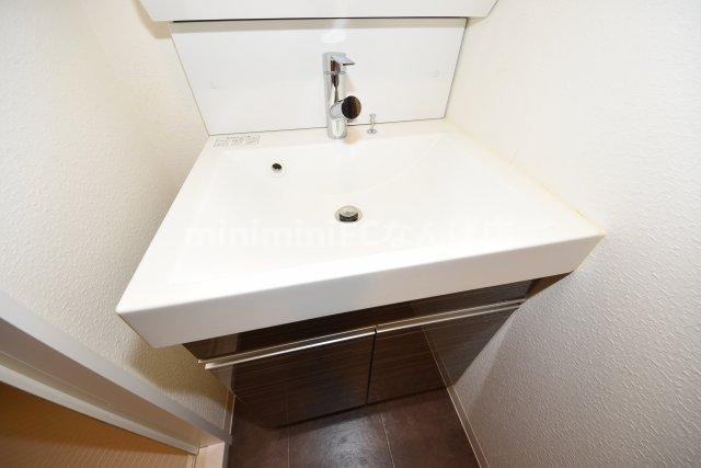 HRフロントリーガル難波ウエスト