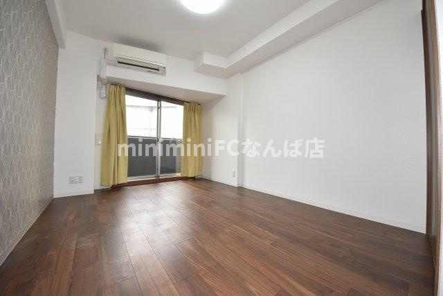 HRフロントリーガル難波ウエストの居間・リビング