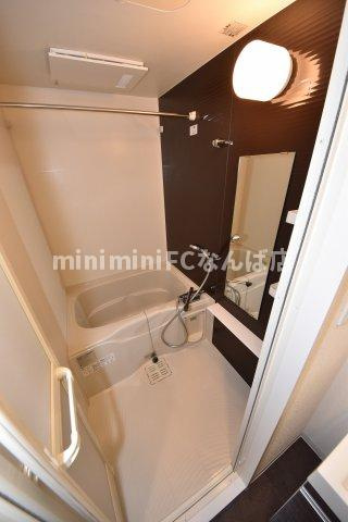 HRフロントリーガル難波ウエストの浴室