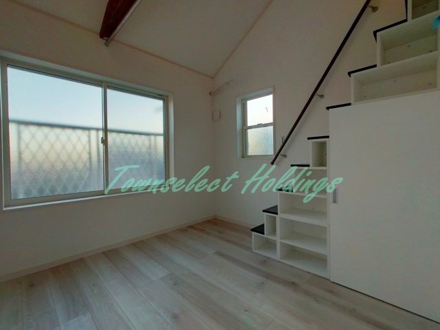 ハーミットクラブハウスアンの居間・リビング|陽当たり良好♪