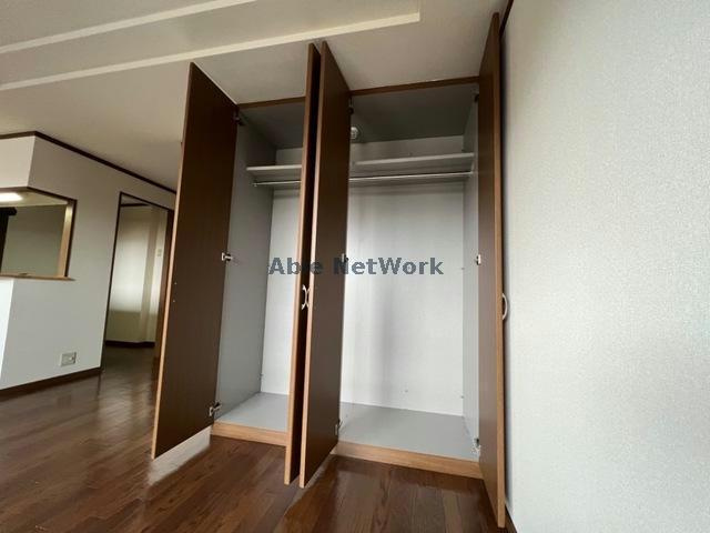 スカイヴァレイの収納|リビングローゼット