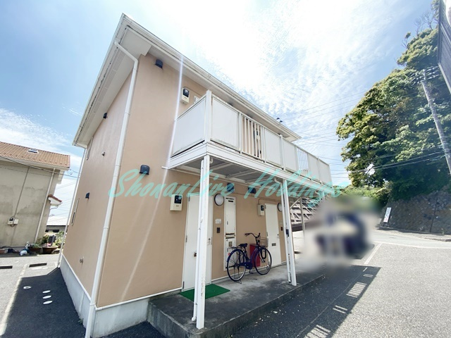 鎌倉市七里ガ浜１丁目のアパート