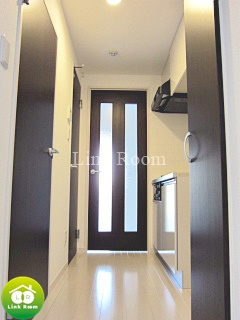 AZEST SUMIDAの玄関