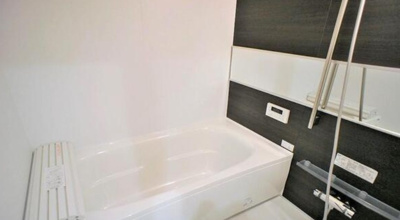 【浴室】 | アルバグランデ | 追い焚き機能、浴室乾燥機付きバス。