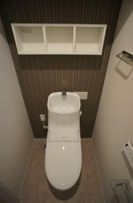 【トイレ】 | アルバグランデ | 温水洗浄便座。