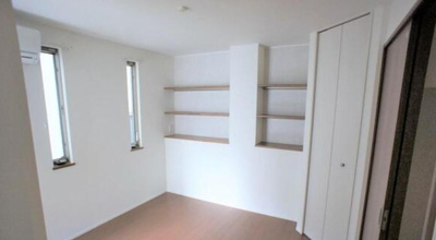 【寝室】 | アルバグランデ | 収納スペース多数。