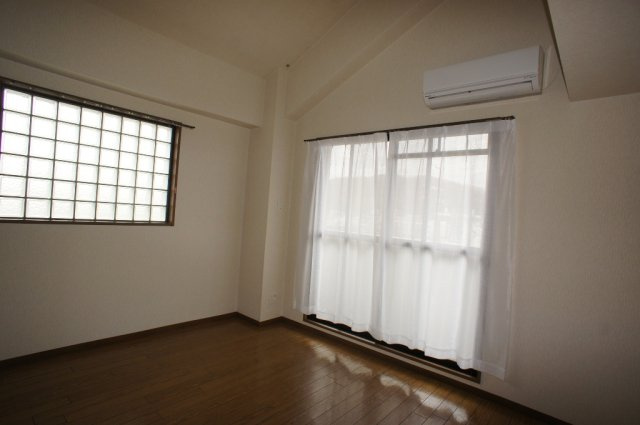 アドレ壱番館の居間・リビング