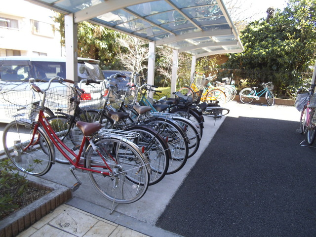 リバレイン浮間Ⅱのその他共用部分|自転車置場です！