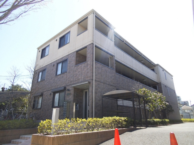 リバレイン浮間Ⅱの外観|ツートンカラーのお洒落な外観！