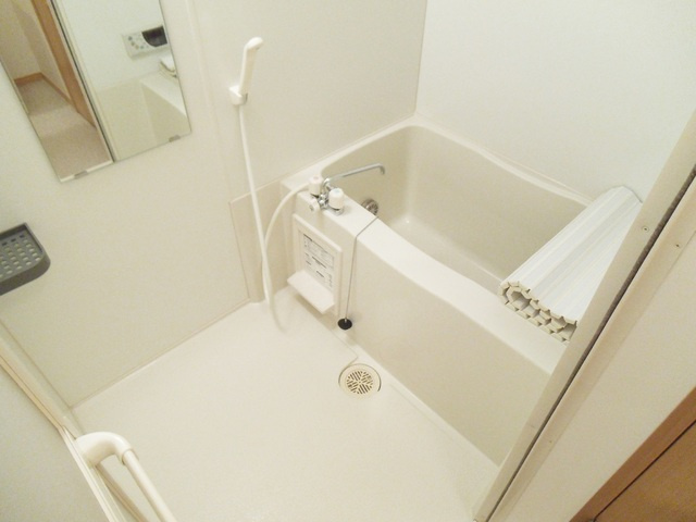 リバレイン浮間Ⅱの浴室|追焚機能付きのバスルームです！