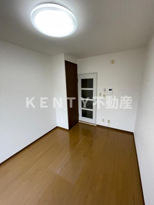 【居間・リビング】 | イーストコートＳ | 居間です