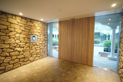 【エントランス】 | カルパティア市ヶ谷