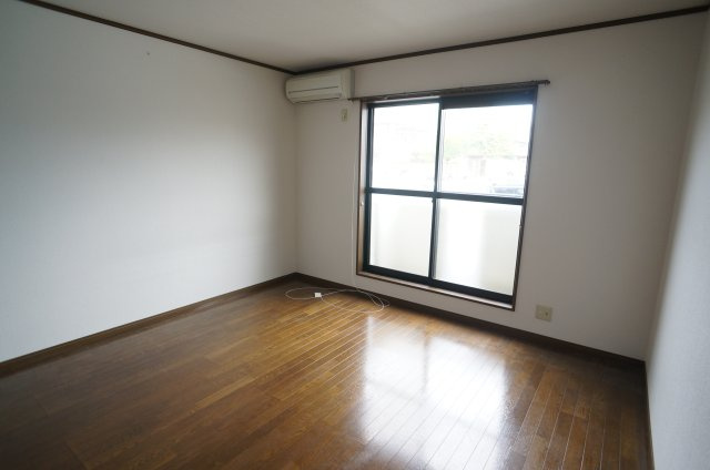 アヴェニューパルの洋室