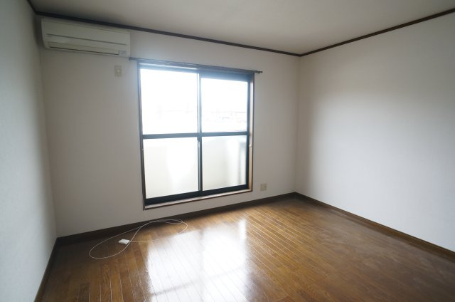 アヴェニューパルの洋室