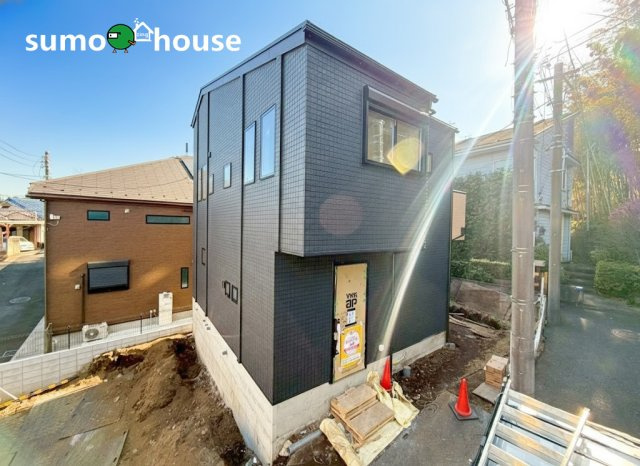 新築分譲住宅　ラフィネ鶴見　全1棟の前面道路含む現地写真|外観パースです