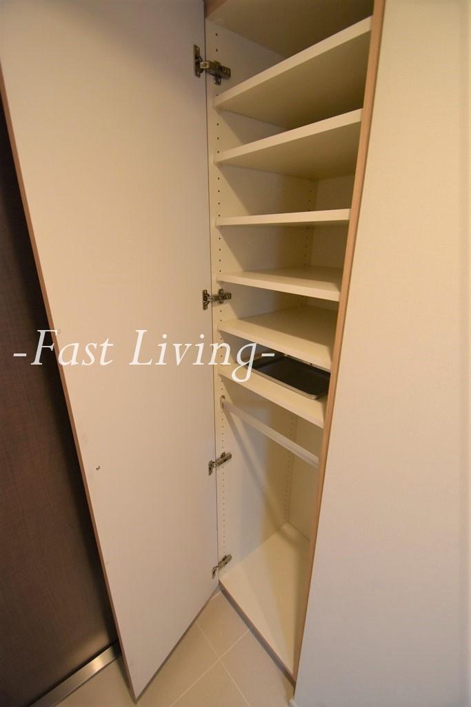 ヒューリックレジデンス新御茶ノ水の玄関