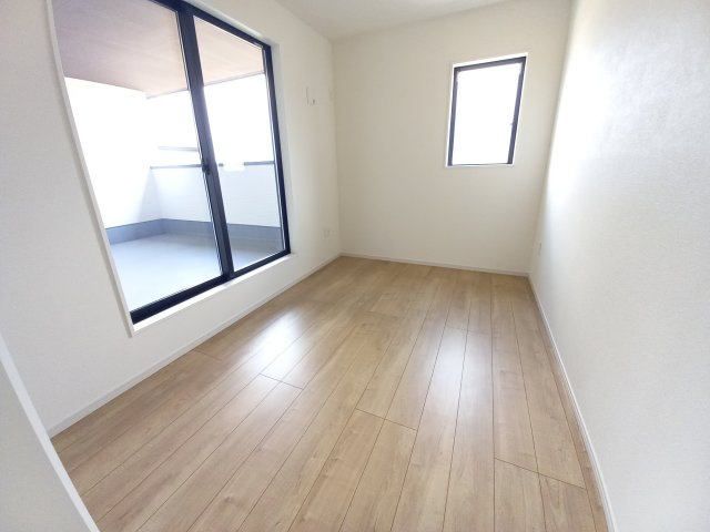 水戸市柳町1期の洋室|洋室です。お子様の成長にも対応でき窓の位置が高いので子供部屋に適しています。マイホームだからこその喜び。