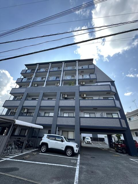 ラ・リヴィエールの画像