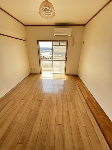 フラットサンパール