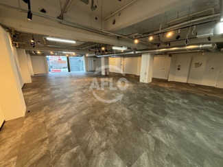 【居間・リビング】 | リアライズ西心斎橋ビル | リアライズ西心斎橋ビル　室内