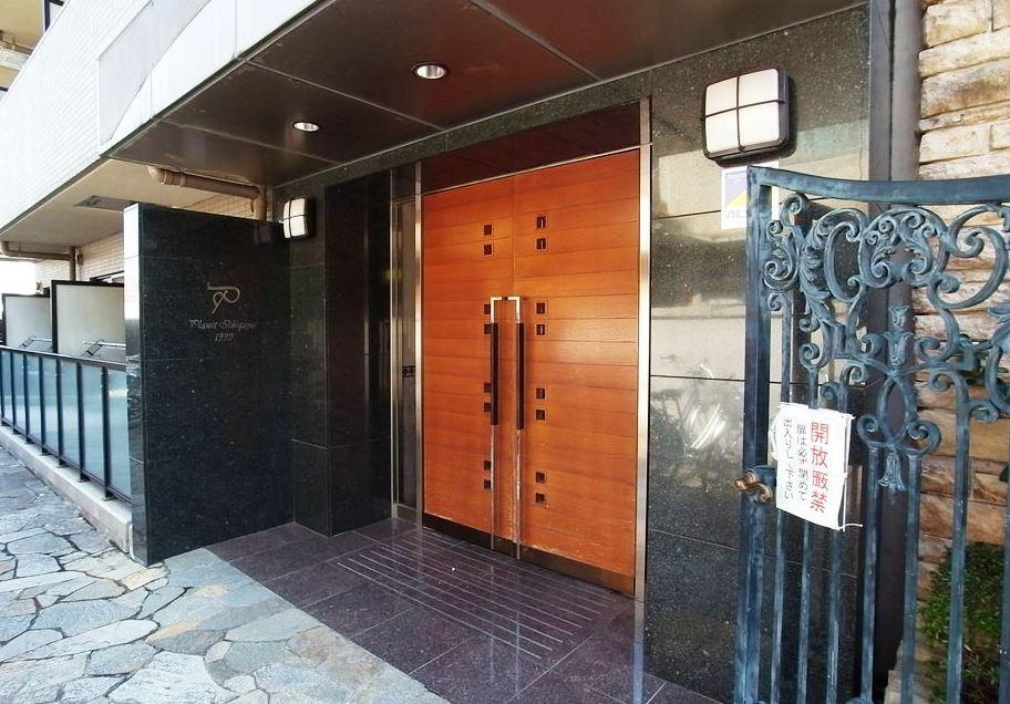 プラネット市ヶ谷のエントランス|プラネット市ヶ谷