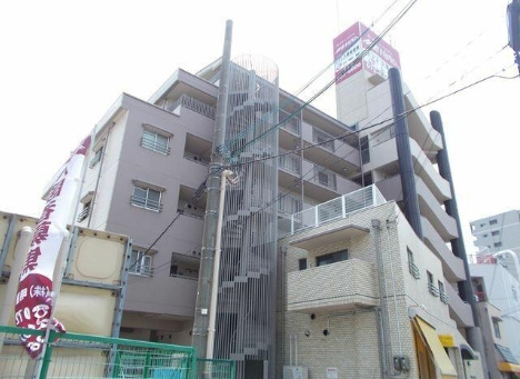 八坂一番館の外観