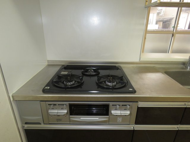 ハピネスのキッチン|3口コンロ
反転タイプ