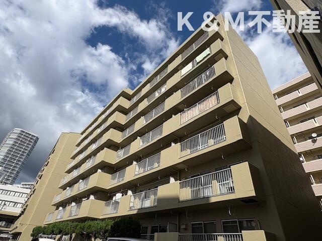 山口マンションのバルコニー|こちら、外観パースです