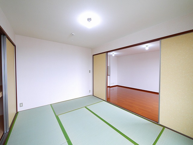 フェリシティーＡ・Ｃの内装|フローリングだけでなく、和室もあります