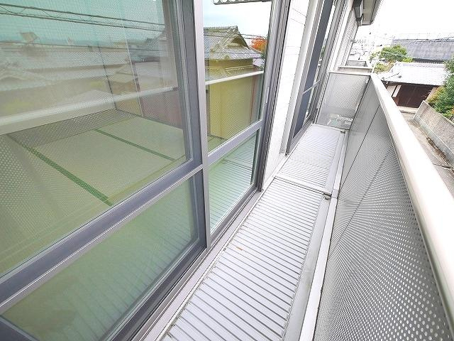 フェリシティーＡ・Ｃのバルコニー|落ち着いた時間を過ごせるバルコニーです