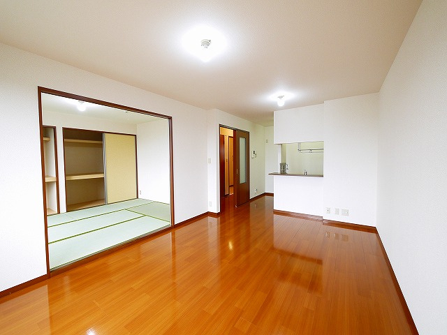 フェリシティーＡ・Ｃの居間・リビング|リビングです