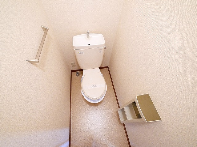 フェリシティーＡ・Ｃのトイレ|落ち着いた色調のトイレです