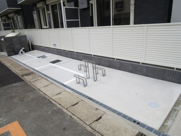 ディーグラシューズ