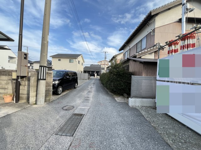 ラクードシャCの周辺