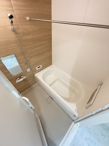 ラクードシャCの浴室
