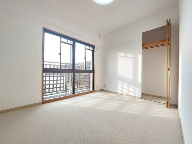 セントポリア金剛東の洋室